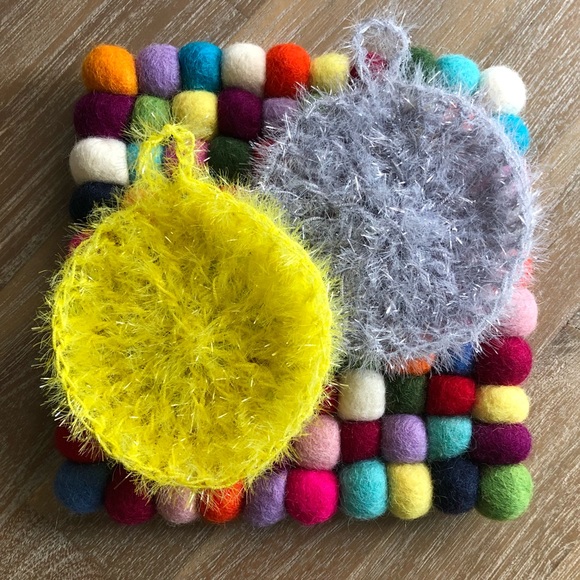 Handmade Dishwashing Scrubbies - Picture 1 of 4
